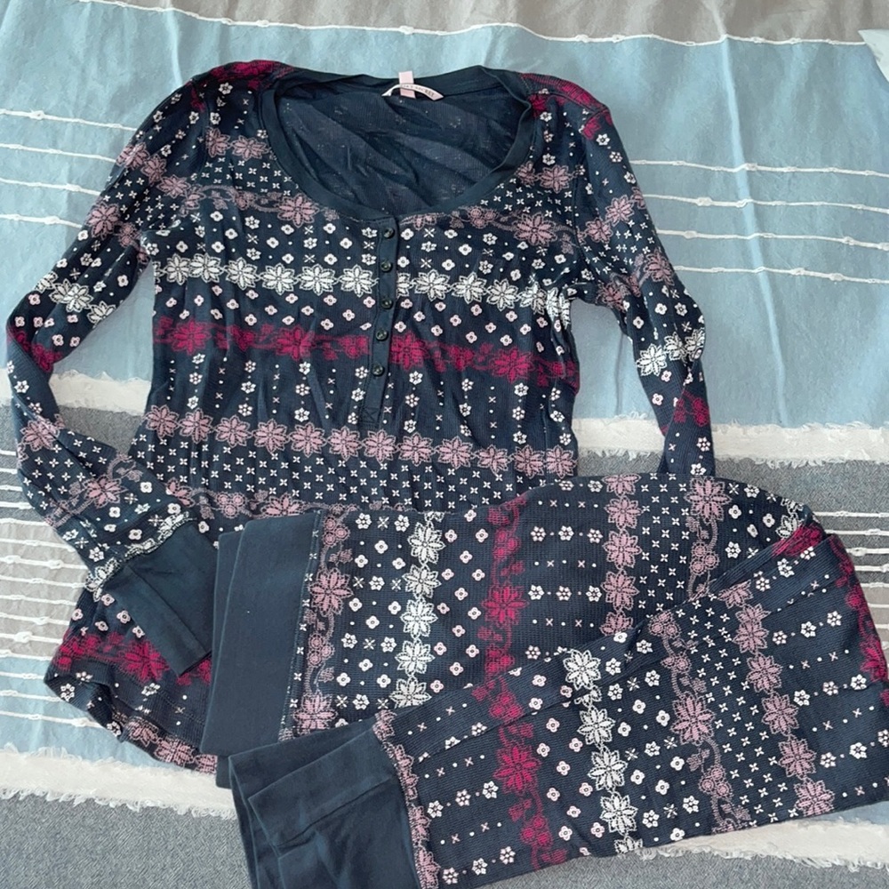 Victoria’s secret 2 pc thermal underwear pajamas size small